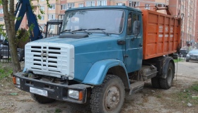 На восьме березня сміттєвоз збив бабусю