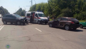 ДТП у Полтаві: двоє опинилися в лікарні