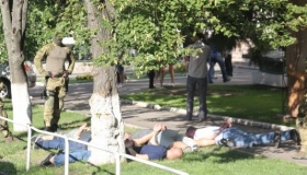 У центрі Полтави затримали п'ятьох молодиків