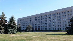 У Полтаві хочуть оновити площу перед ОДА. ВІДЕО