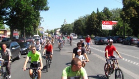 Акція "Велика країна на великах" стартувала в Полтаві