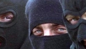 У Полтаві пограбували оселю: забрали зброю і годинник