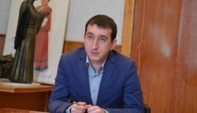 Правоохоронців не допускають до Євгена Лопушинського