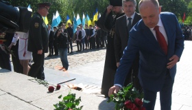 Мер Полтави 9 травня згадав про георгіївську стрічку та партквитки