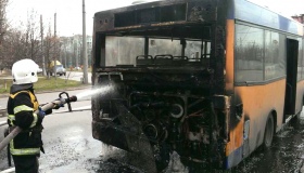 У Полтаві горів пасажирський автобус. Люди не постраждали