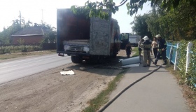 У Кобеляках вогнеборці врятували від вогню багаж вантажного автомобіля
