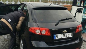У Кременчуці невідомі викрали з автостоянки "Chevrolet Lacetti"