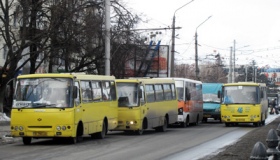 У великодні і поминальні дні у Полтаві збільшать кількість транспорту