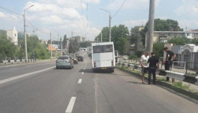 У полтавської маршрутки відпали колеса прямо під час руху