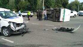 У Полтаві в ДТП потрапили автомобілі поліції й інкасатори