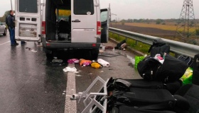У Пирятинському районі молоковоз зіткнувся з пасажирським мікроавтобусом