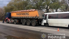ДТП на Полтавщині: п&rsquo;ятеро людей доставлено до лікарні