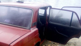 У Полтаві автівка заїхала у Ворсклу. ВІДЕО