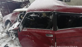 Вранці у ДТП на трасі Київ - Харків загинули двоє людей
