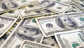 Вночі на Леваді з автівки витягли сорок тисяч доларів США