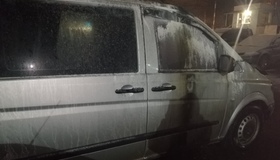 Вогнеборці врятували від знищення три автівки