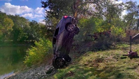 Внаслідок "п&rsquo;яної" ДТП авто впало в річку: загинуло троє полтавців