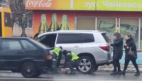 Серцевий напад: у Полтаві легковик врізався у маршрутку