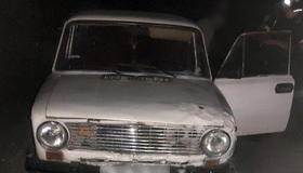 Водій збив двох людей і втік із місця ДТП. Але - недалеко