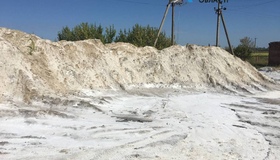 Автошляхи взимку оброблятимуть не сіллю, а спеціальною сумішшю