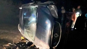 Під Полтавою водійка зіткнулася з бетонним блоком: двоє у лікарні