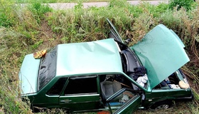 Під Карлівкою двоє людей травмувалися у ДТП