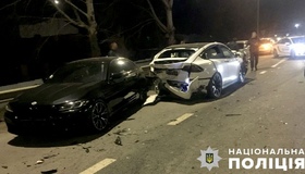 Під Полтавою під час ДТП зіткнулися чотири автівки