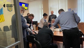 Суд виніс вирок ймовірним убивцям Бабаєва, але відпустив їх на волю