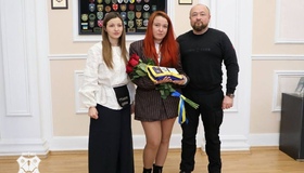У Полтаві родині загиблої Стребкової вручили нагрудний знак "Захисник України &mdash; Герой міста Полтава"