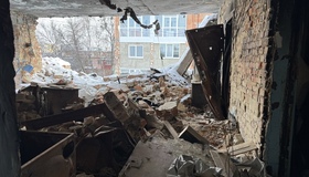 Мешканцям зруйнованого ракетою гуртожитку в Супрунівці виплатять по двісті тисяч гривень