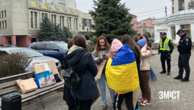Полтавці зупинили рух у центрі в пам&rsquo;ять про полеглих воїнів