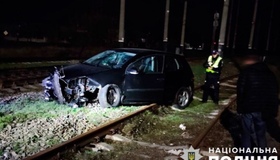 П&rsquo;яний водій у Полтаві вилетів на залізничний переїзд