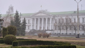 Розгорівся скандал із підзарядкою електрокара біля Полтавської міськради