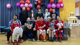 Олена Зеленська відвідала Полтаву: побувала у Школі Супергероїв та прийомній родині