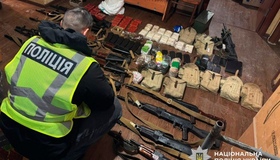 На Полтавщині затримали чоловіка з арсеналом зброї і&nbsp;вибухівки