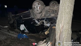 Під Кременчуком автівка перекинулась на дах: водій загинув