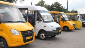 У Полтаві частина автобусів курсує зміненим маршрутом